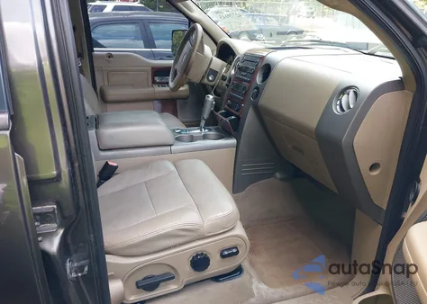 2005 Ford F-150 Lariat/Xlt из США, поврежденный, VIN 1FTPW12515KF05536